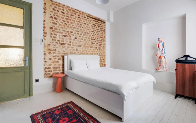 Cozy Flat With Balcony 5 min to Galata Tower