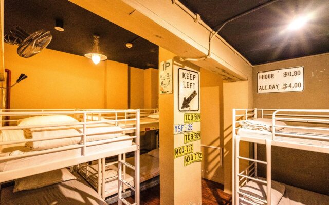 Beds and Dreams Inn @Chinatown