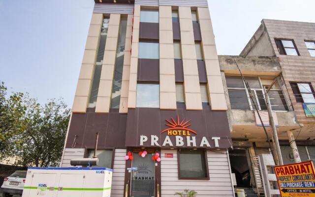 OYO 15947 Hotel Prabhat