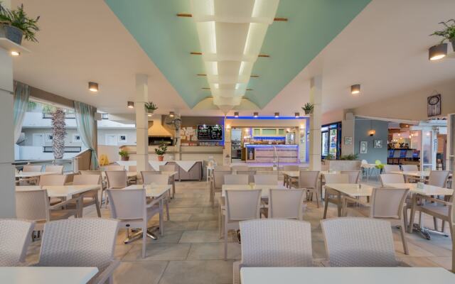 Denny's Inn Hotel