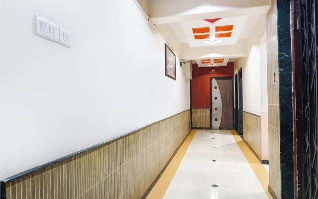 Fabhotel Royal Residency - Nr Phoenix mall