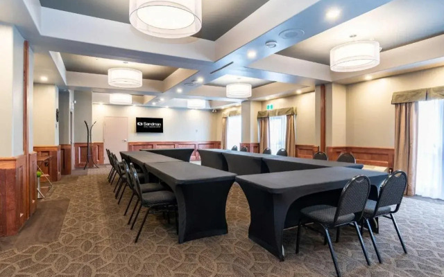 Sandman Hotel Vancouver Airport