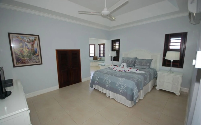 Mai Tai Villa, 4BR by Jamaican Treasures