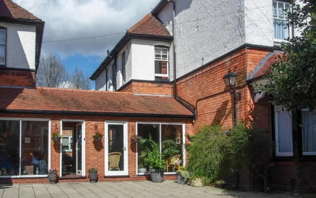 Elmdon Lodge