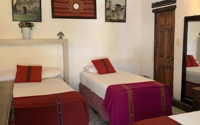 Nikikot Hotel and Hostal Food & Drink
