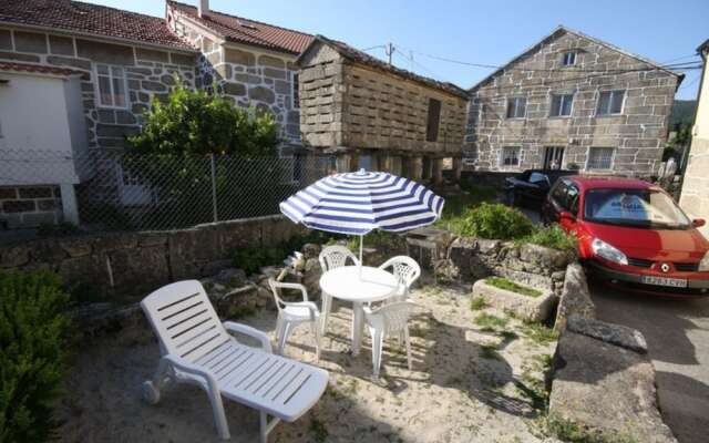 House - 3 Bedrooms - 102074