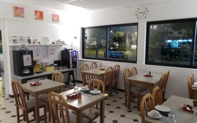 Hotel La Croisette & Restaurant Bistrot Gantier