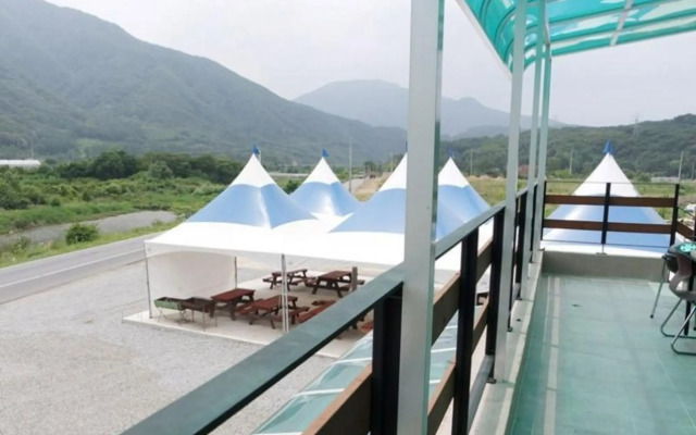 Gapyeong Sagyejeol Pension