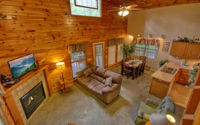 Mountain Hideaway #338