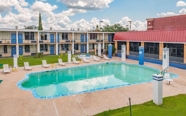 Executive Thibodaux New Orleans Hotel