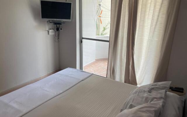 Sunny hill Apartment