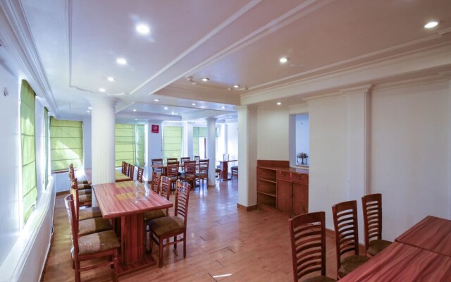 Hotel Rahat Regency