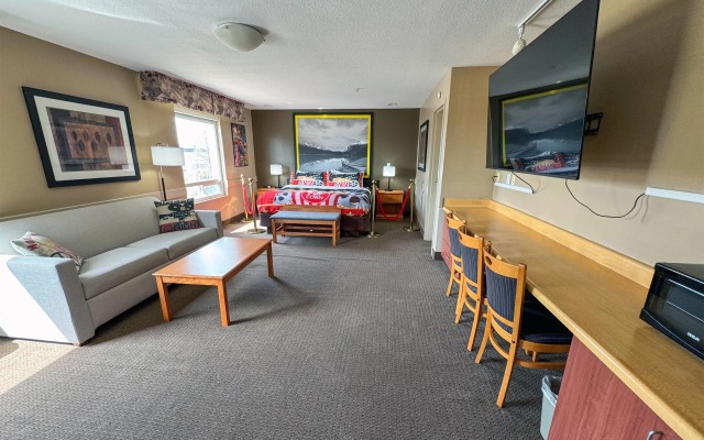 Super 8 by Wyndham Edmonton South