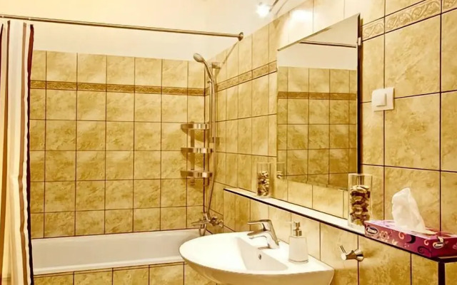 Corvin Lux Aparthotel