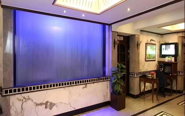 Hotel Karl Residency