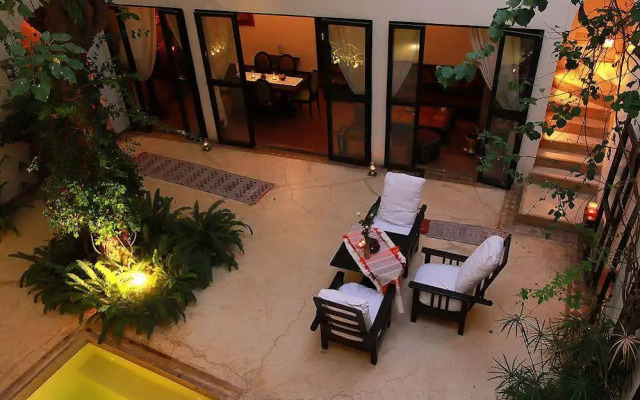 Riad Davia