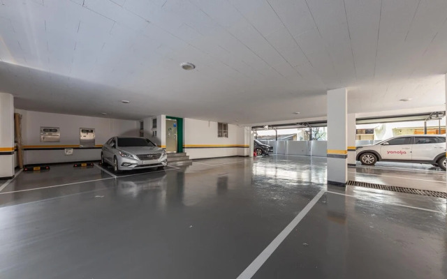 Cheongju Yongam Sloth Hotel