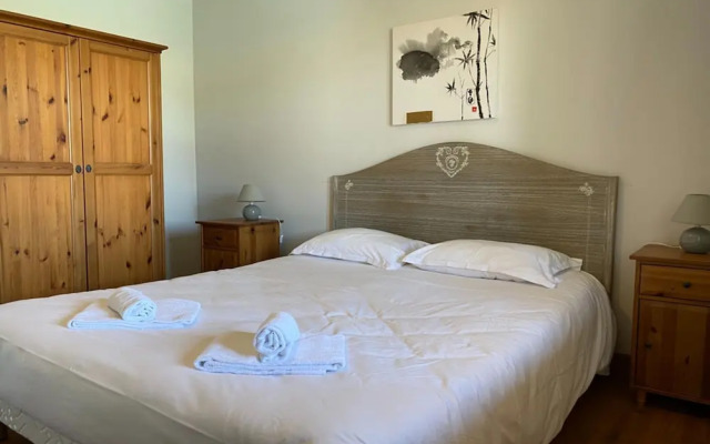 Le Frene With Private Swimming Pool