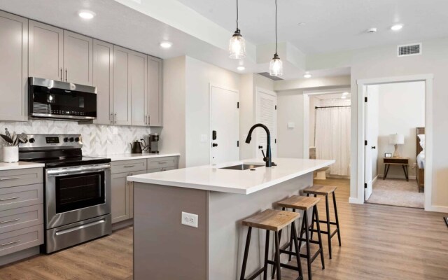 Lagoon Breeze 2 Bedroom Condo