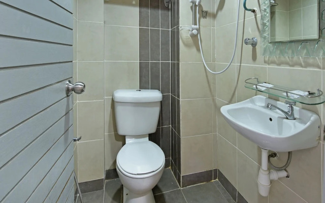 OYO 90780 J Hotel Bukit Bintang