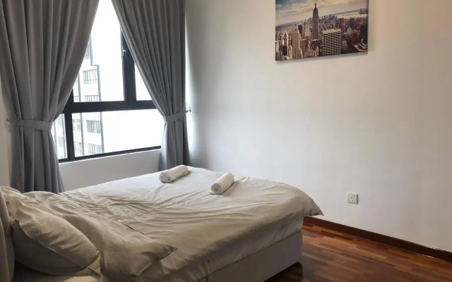 [SLEEP 5PAX] Natural Living (i-Soho, i-City)