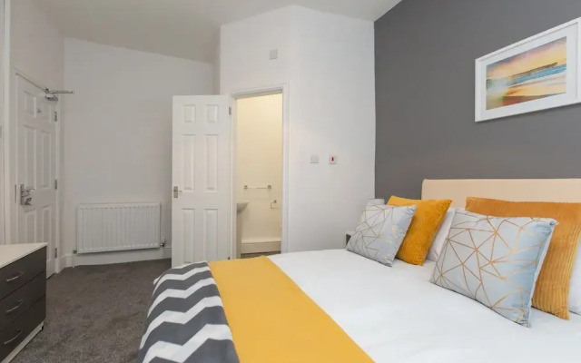 Townhouse @ 58 Brooklyn St - Crewe