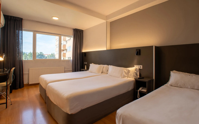 Hotel Sancho Ramírez