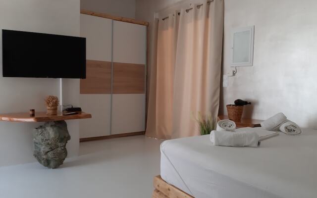 Spathi Beach Suites Kea