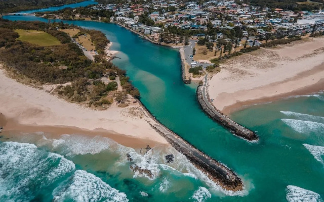 Creekside Coastal Escape on Hungerford