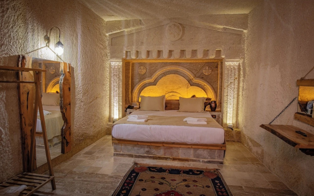 Sur Cave Hotel