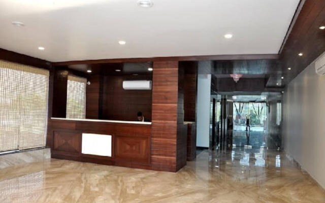 Hotel The Grand Taya