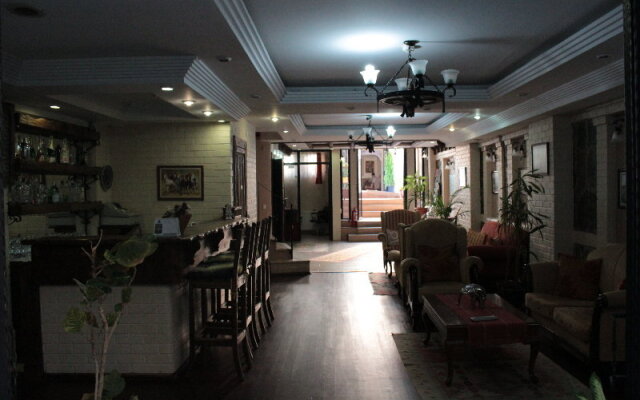 Hotel Alilass