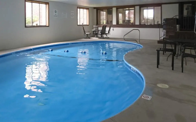 Executive Inn Farmington