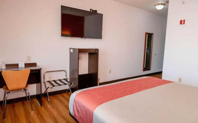 Best Western Crown Inn