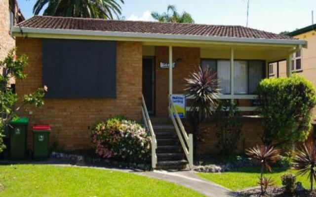 Breakaway, 11 Scott Street