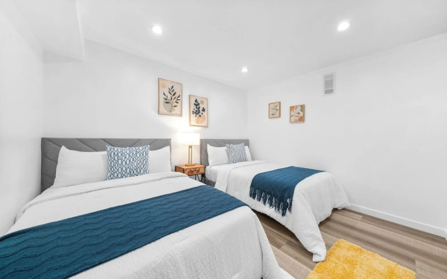 Cozy Bedroom Los Angeles