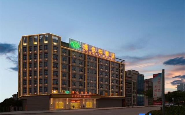 Vienna Hotel (Huiyang Sanhe Square)