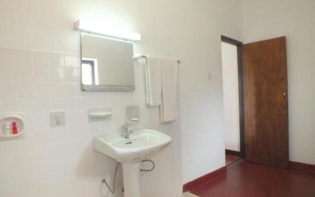 Vista Rooms Anniewatta Circular Road 2