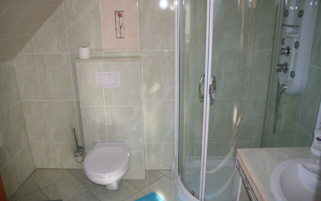 U pani Ani Żeglarska 18