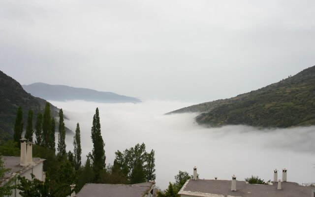 Hostal Las Terrazas de la Alpujarra