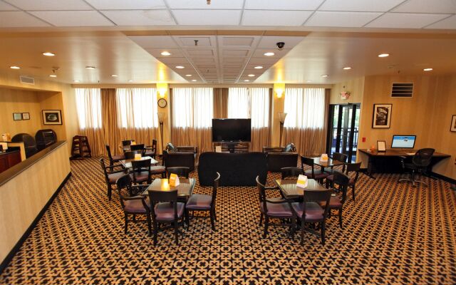 Best Western Paramus Hotel & Suites