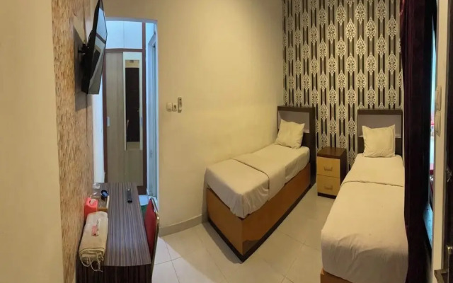 99 Guest House