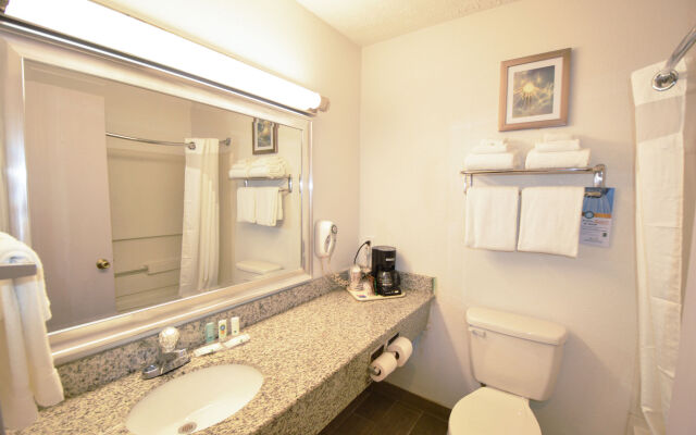 Quality Inn Alexis Rd