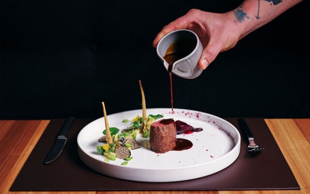 ARX Hotel & Restaurant