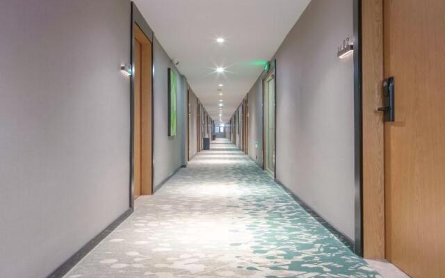 GreenTree Inn Express Shangqiu Beihai Road South Railway Station