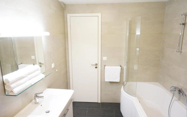 Suite Prague Apartment -Duplex, up to 4people