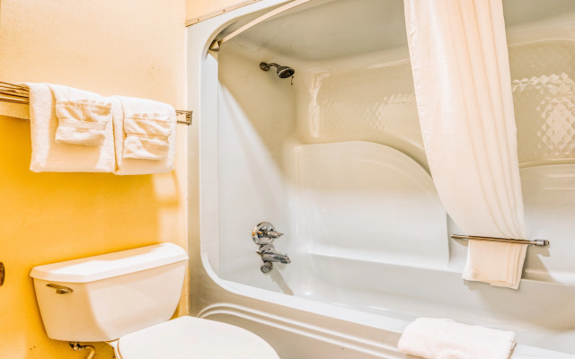 OYO Hotel Grenada West