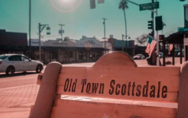 Scottsdale Miller 2 Bedroom Condo by RedAwning