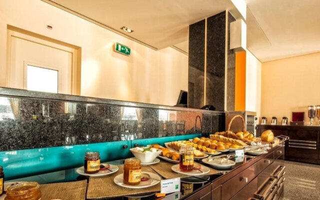 iu Hotel Luanda Cacuaco