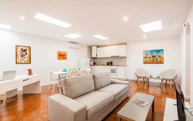 Live Laugh Love Beach Guest Home with AC
